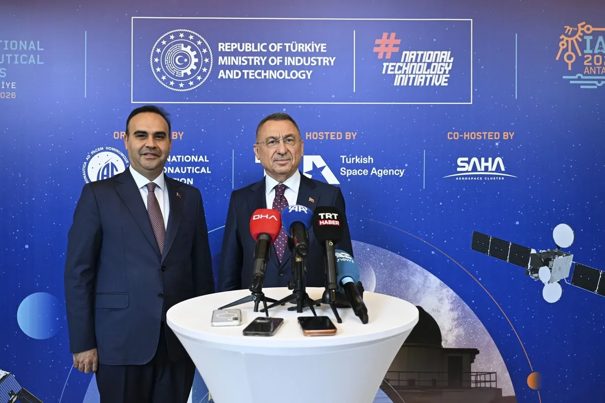 Türkiye Ay'a ulaşabilen 9 ülkeden biri olacak! Bakan açıkladı: Hedef 2027
